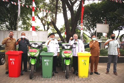 DLH Sumut Akan Salurkan 31 Becak Pengangkut Sampah ke Kabupaten/Kota