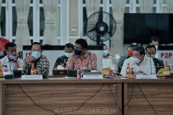 Usai Dilantik, Pjs Walikota Medan Langsung Ikuti Rapat Pencegahan Covid-19