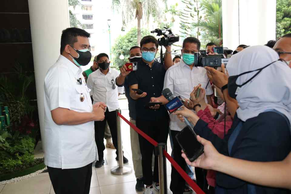 Vaksinasi Massal Picu Keramaian, Bobby Nasution: Tak Ada Keterlibatan Pemko, Bukan Wilayah Medan