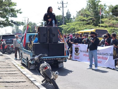 Demo di Polres Dairi, LSM Penjara Minta Tindak Pelaku Perjudian dan Usut Korupsi Desa Kentara