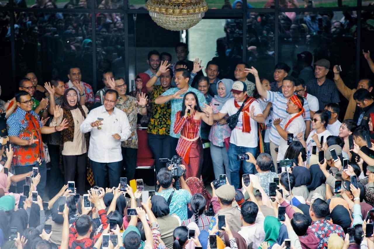 Lyodra Temui Wali Kota, Ucapkan Terimakasih Atas Dukungan Warga Kota Medan