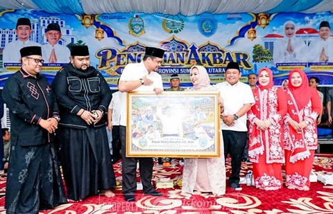 Pengajian Akbar Diwarnai Pesan Pembangunan, Bupati Maya Apresiasi Bobby Nasution