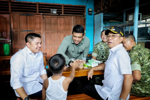Ngopi Bersama di Tapsel, Kehadiran Gubernur Bobby Nasution Disambut Antusias Warga