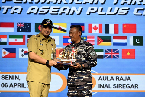 Terima Kadet Sejumlah Negara, Bobby Nasution Dorong Penguatan Diplomasi Maritim dan Persahabatan