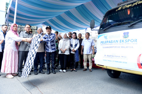 Wagub Sumut Bersama Mendag  Lepas Ekspor 9 Ton Pisang Kepok Keling ke Malaysia