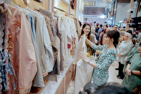 INACRAFT 2026, Kahiyang Ayu Perkenalkan Potensi Kriya dan Wastra Sumut kepada Ketua Umum Dekranas