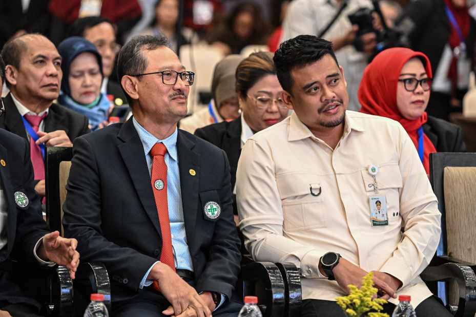 Banyak Warga Sumut Berobat ke Luar Negeri, Bobby Nasution Ajak Rumah Sakit Tingkatkan Layanan