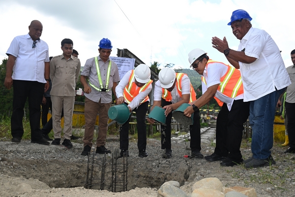 Gubsu_Groundbreaking_jembatan_Nias_Barat_-5.jpg