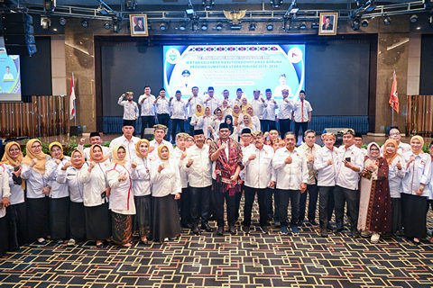 Gubsu_hadiri_Pelantikan_DPD_IKANAS_Sumut_6_jpg.jpg