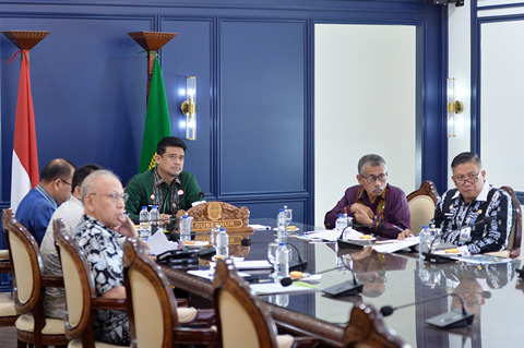 Bobby Nasution Hadiri Rapat Percepatan Rehabilitasi Bencana, Tito Minta TKD Segera Direalisasikan