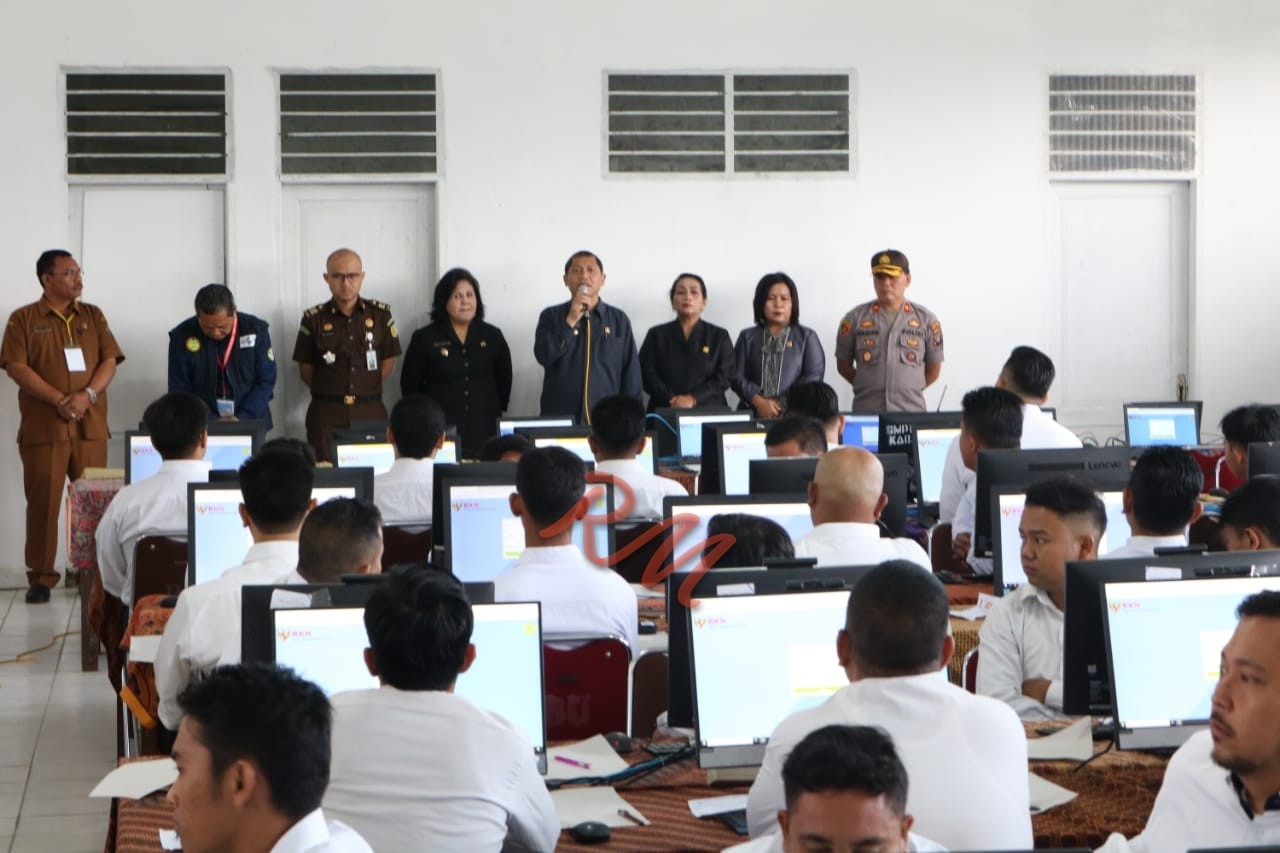 Bupati Karo Monitor Ujian Seleksi Perdana CPNS 2019