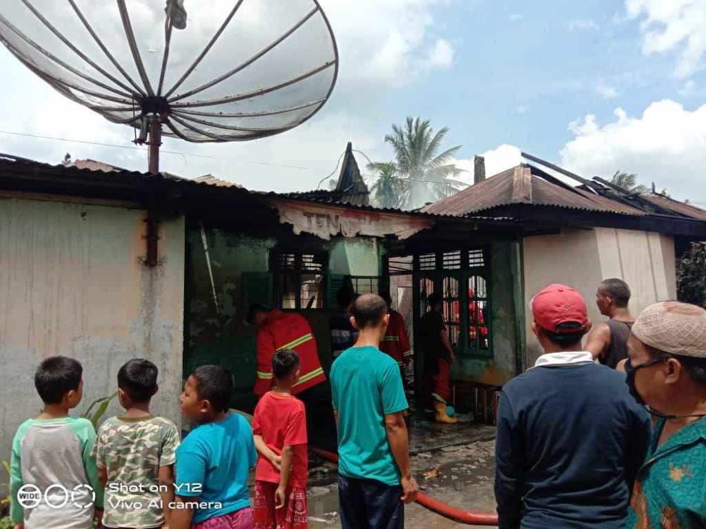 Diduga Korsleting Litrik, Dua Rumah Terbakar di Asahan 