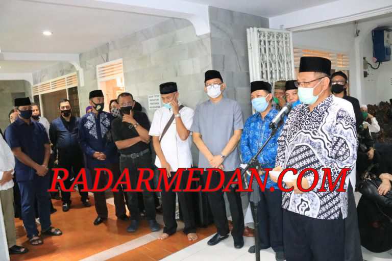 Duka Cita Ibunda Sekda Kota Medan yang Juga Merupakan Mertua Kabaharkam Polri