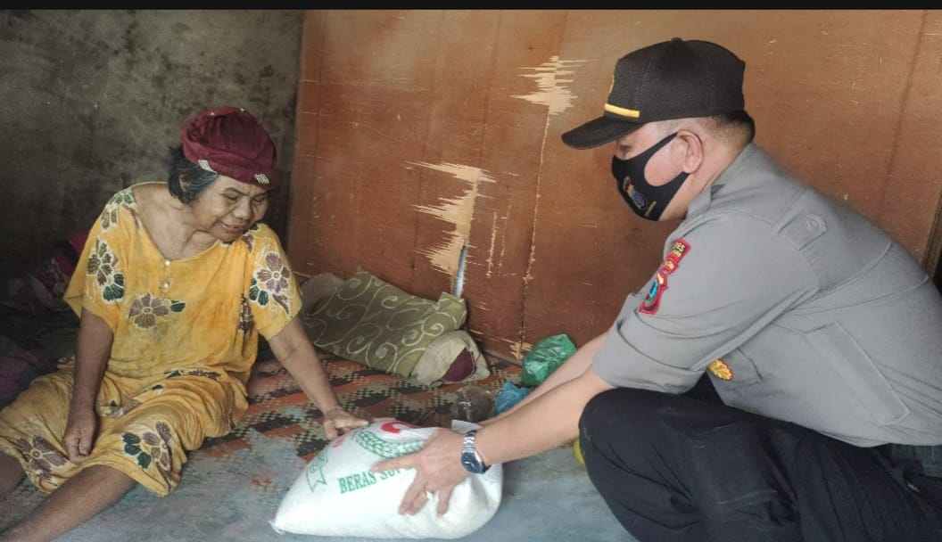 Polsek Mardingding Lakukan Aksi Bakti Sosial