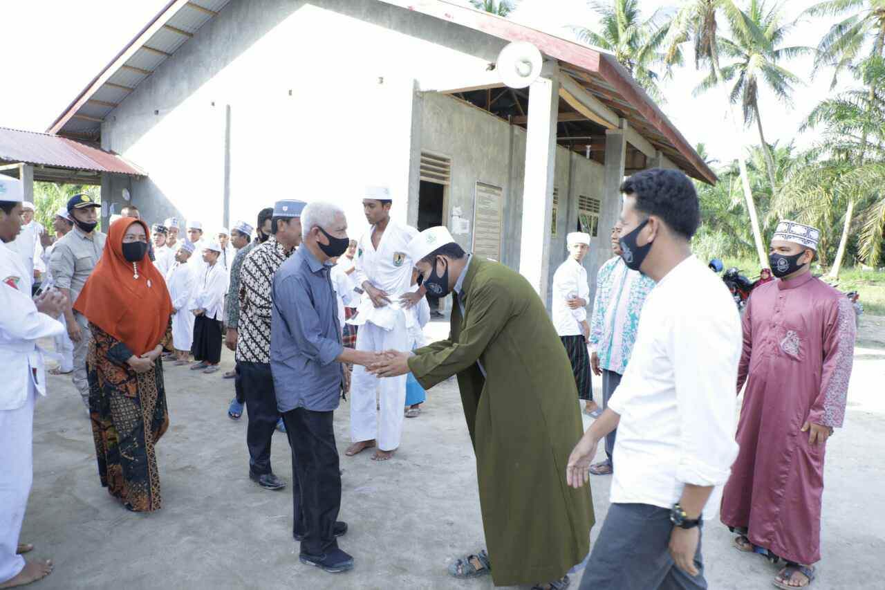 Bupati Asahan Silaturahmi ke Pondok Pesantren Sirajul Musthafa