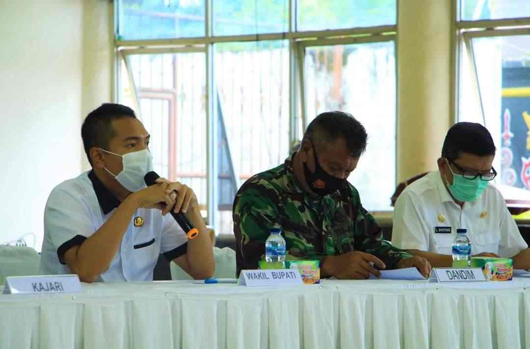 Forkopimda Dairi Tandatangani Kesepakatan dengan Poktan Marhaen