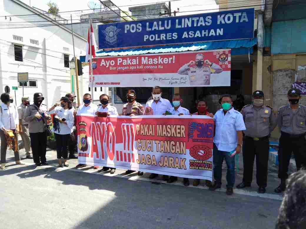 Bagikan 1000 Masker  Bersama Forkopincam Dan SMSI Ini Harapan Kapolsek Kota Kisaran