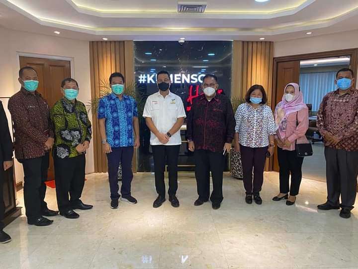  Ketua DPRD Sumut dan Bupati Karo Lakukan Pertemuan dengan Mensos RI