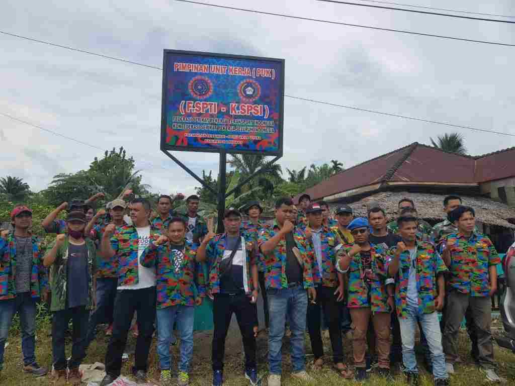 Pempinan Ketua PUK F.SPTI-K.SPSI Membentuk Pengurus Baru di Wilayah Namoukur Utara
