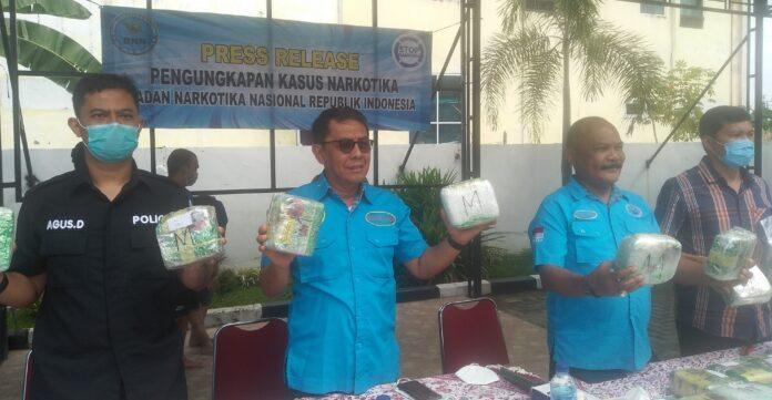 Miris ! Oknum Pecatan Polisi Ini Terlibat Sebagai Anggota Jaringan Peredaran Narkotika 20 Kg Sabu