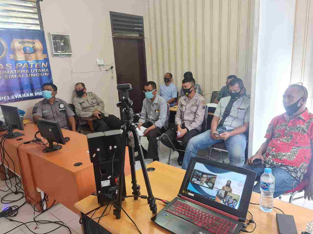 Dilaksanakan Virtual, Humas Polres Simalungun Ikuti Pelatihan Public Speaking  Polda Sumut