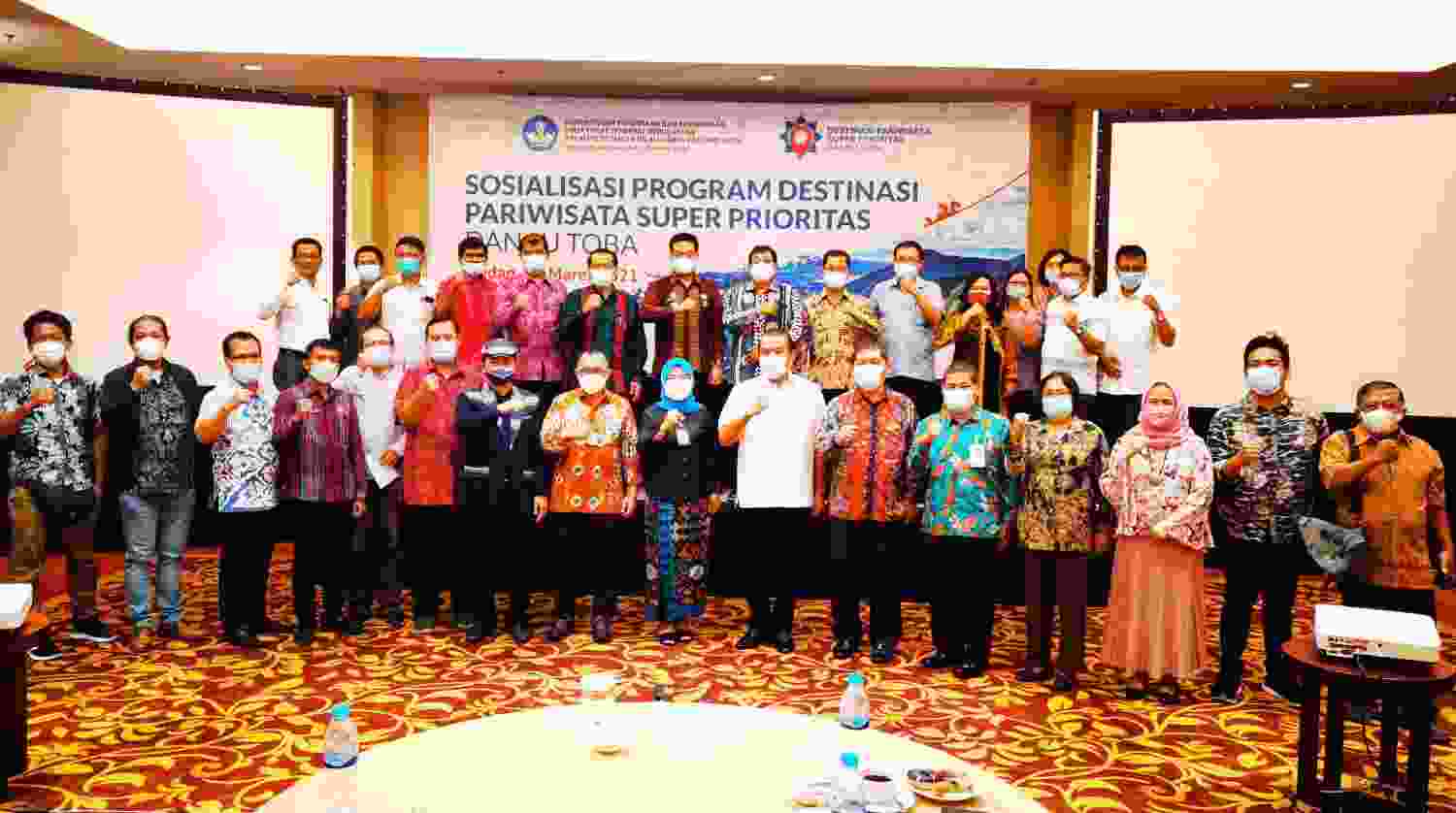8 Kepala Daerah Hadiri Sosialisasi DPSP Kawasan Danau Toba di Medan, Ini Harapan Bupati Karo