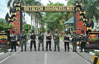 Batalyon A Sat Brimob Polda Sumut Kunjungi Markas Komando Yon Arhanud 11/WBY Binjai