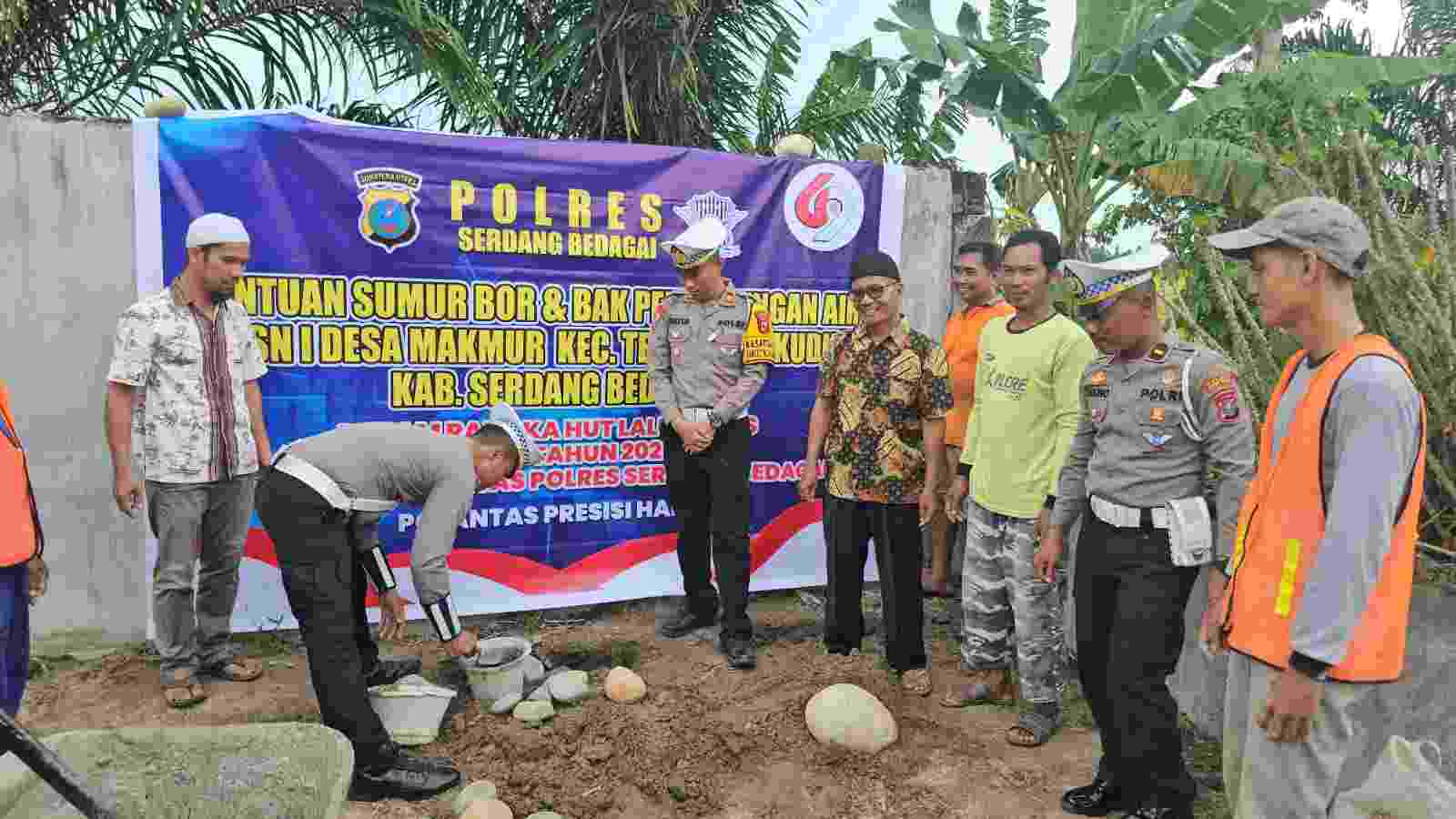 Kapolres Serdang Bedagai Beri Bantuan ke Masyarakat Sambut HUT Polantas Bhayangkara ke-69