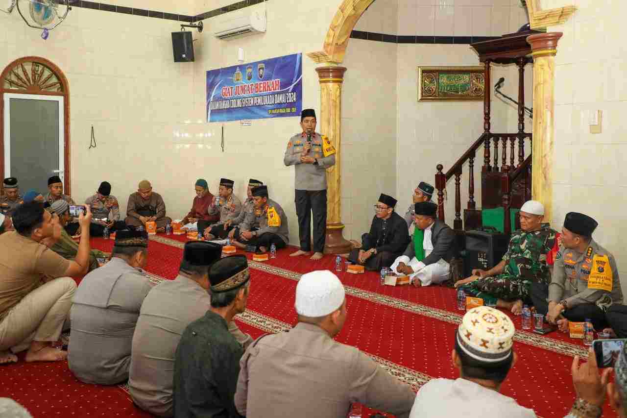 Polda Sumut Gelar Jumat Berkah dalam rangka Cooling System Pemilukada 2024