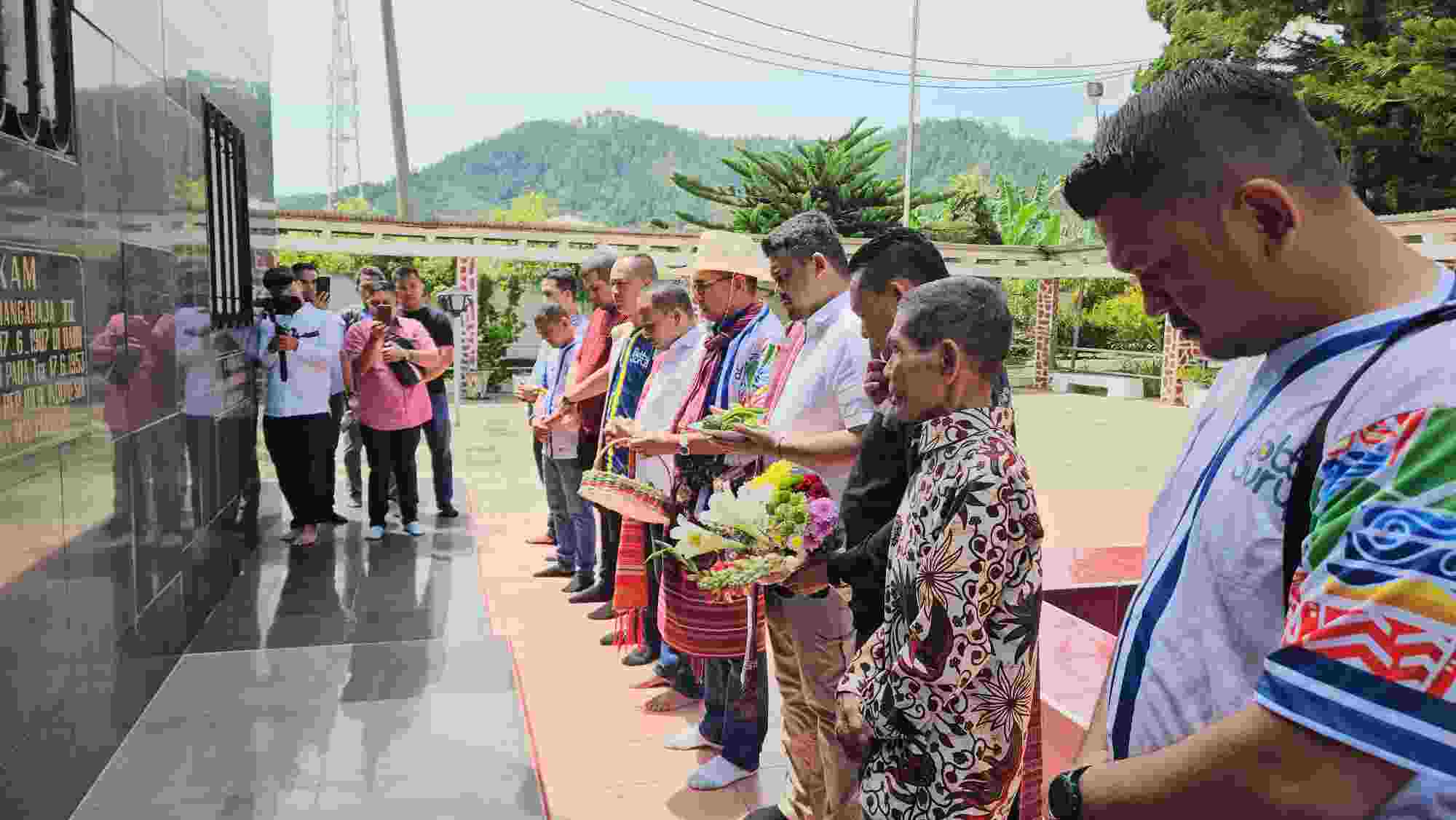 Kampanye di Tanah Batak, Bobby Nasution Ziarah ke Makam Pahlawan Nasional Sisingamangaraja XII