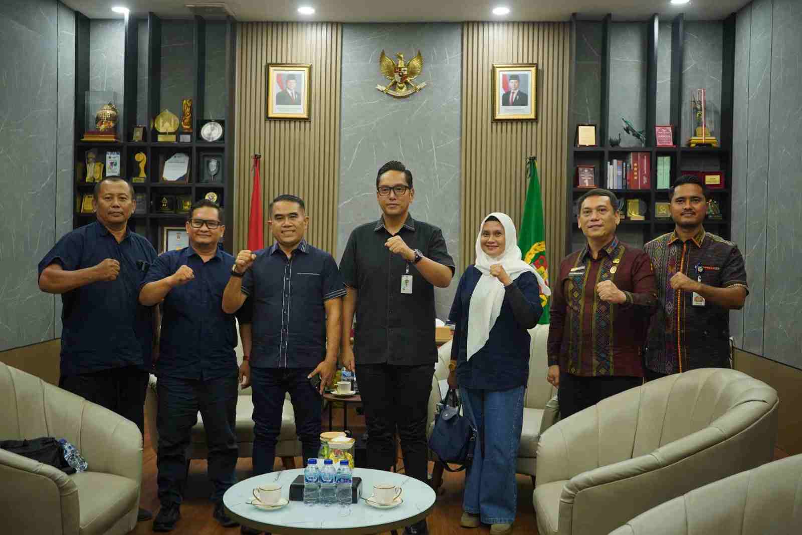 Rico Waas: Jurnalis Berperan Vital Menjaga Masyarakat dari Informasi Menyesatkan