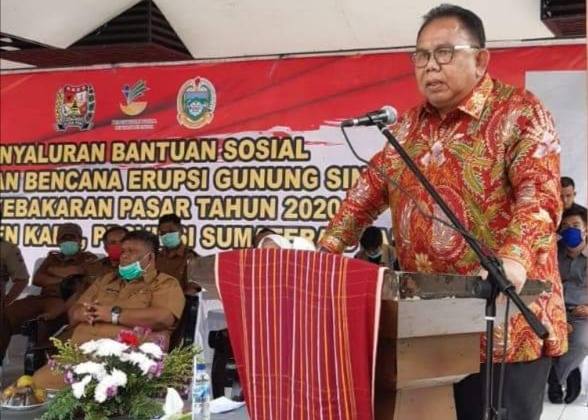Bupati Karo dan Ketua DPRD Sumut Salurkan Bantuan Relokasi Tahap III Siosar dan Korban Kebakaran 