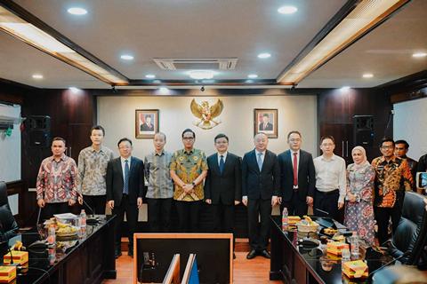 Rico Waas Tawarkan Kerja Sama Pendidikan dan Pengolahan Sampah Jadi Energi kepada Qingyuan