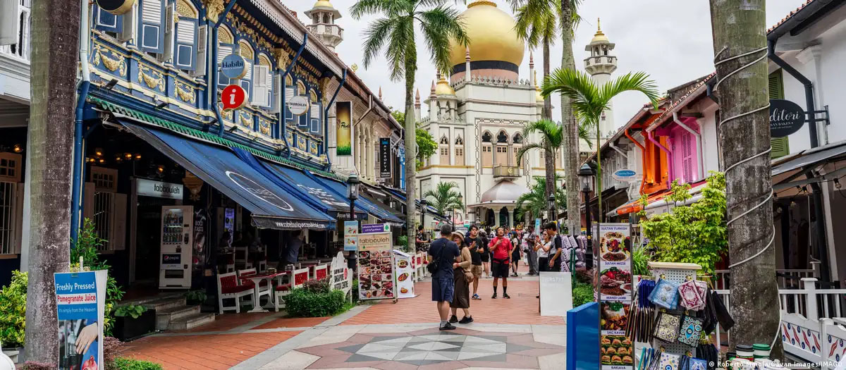 Apakah Kebersihan di Singapura Bagian dari Otoritarianisme Lunak?