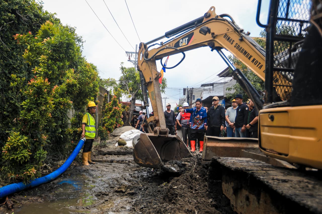 Rico Waas Datangi Medan Marelan, Gotong Royong dan Pembenahan Drainase Atasi Banjir