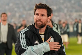 Lionel Messi Alami Momen yang Kurang Pantas Selama Acara Perpisahan 