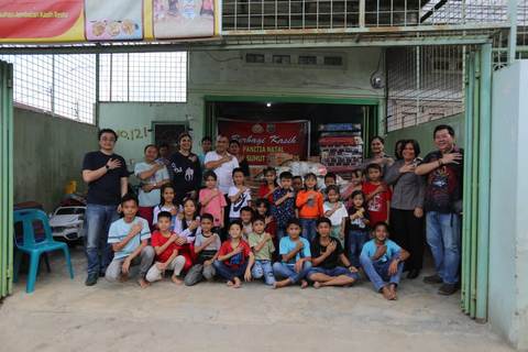 Tebar Kasih Natal, Polda Sumut Hadirkan Harapan bagi Anak-Anak Panti Asuhan