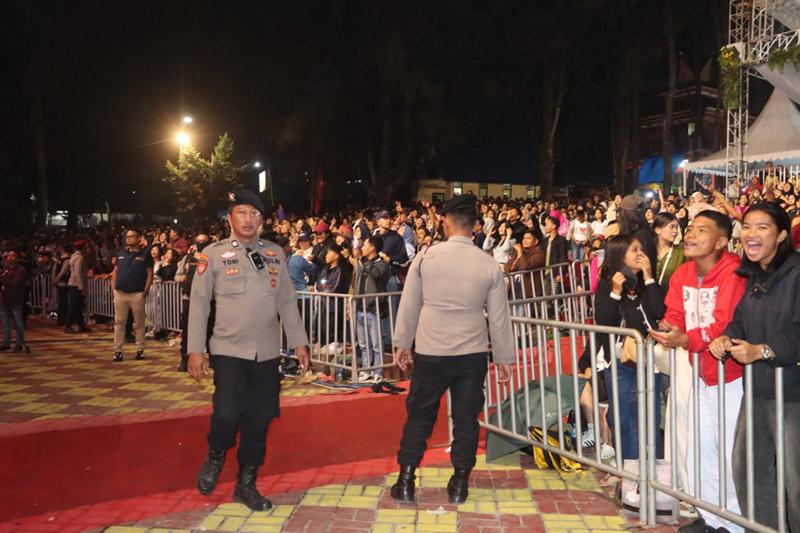 Festival Bunga dan Buah Karo 2026 Resmi Ditutup, 5.000 Pengunjung Padati Malam Penutupan
