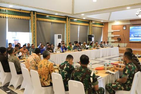 Bersama Forkopimda Pemko Medan Bahas Mitigasi Resiko Bencana Hidrometeorologi dan Nataru