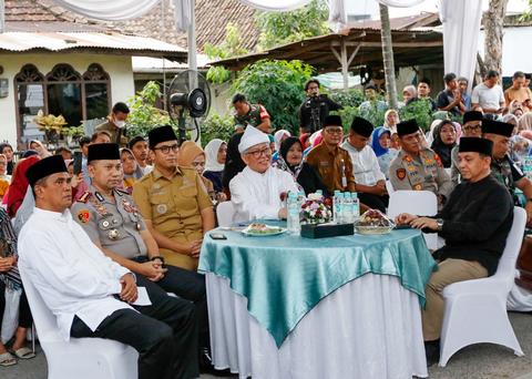 Safari Ramadan Perdana, Rico Waas Tegaskan Pembangunan Dimulai dari Diri