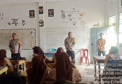 Polsek Bilah Hilir Goes To School Sosialisasikan Bahaya Narkoba