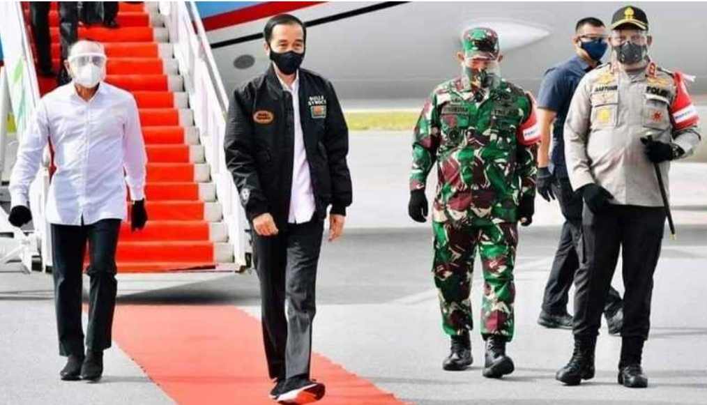 Presiden RI Joko Widodo Tiba di Bandara Silangit