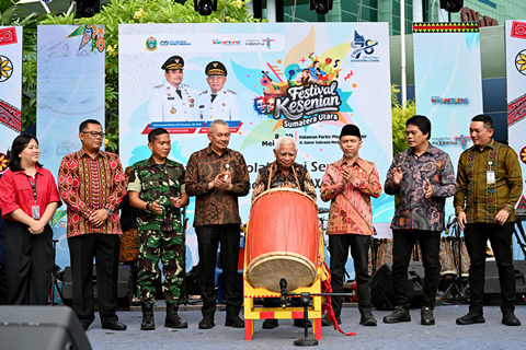 WAGUB_FESTIVA_BUDAYA_SUMUT_07_jpg.jpg