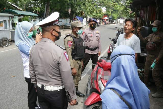 Gelar Patroli Prokes, Tim Gabungan Pemko Medan Masih Temukan Warga Tak Pakai Masker