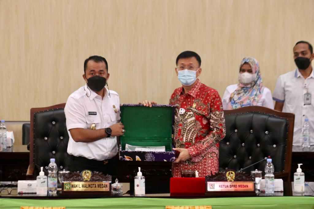 Bobby Nasution Sampaikan Ranperda RPJMD Medan Tahun 2021-2026 Dalam Sidang Paripurna DPRD