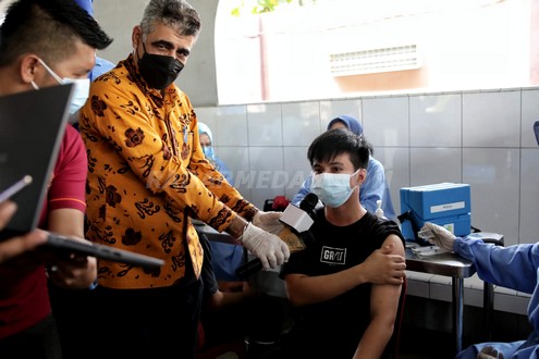 Optimis Tercapai Herd Immunity, Bobby Nasution Apresiasi Yayasan SSI Gelar Vaksinasi