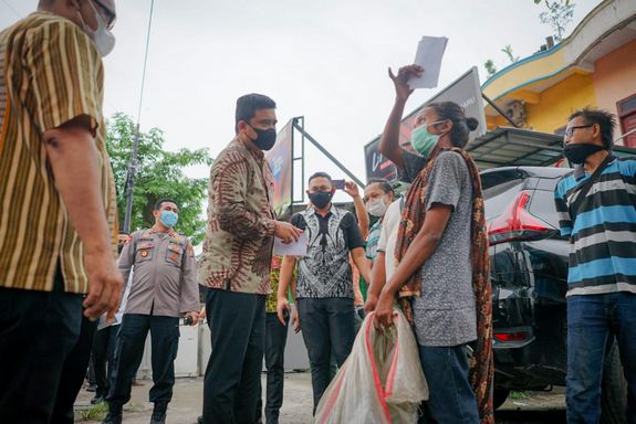 Berkantor di Kecamatan Zona Merah, Ini yang Dilakukan Bobby Nasution