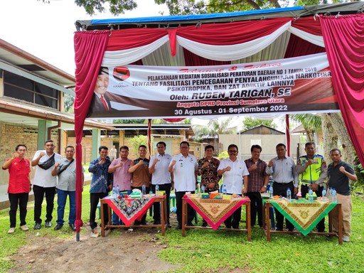 Anggota DPRD Sumut dan PAC PDI Perjuangan Deli Tua Adakan Pembuatan Akta Nikah Gratis
