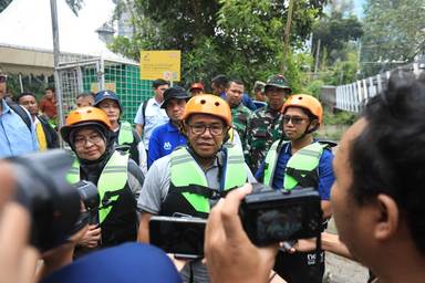 Pemko Medan Imbau Warga Bantaran Sungai Deli Tidak Buang Sampah dan Pertimbangkan Relokasi