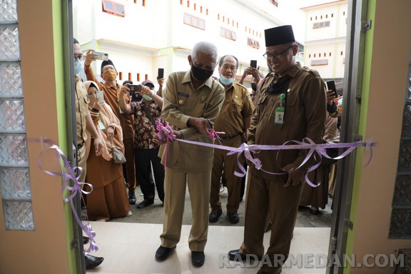 Bupati Asahan Silaturahmi Sekaligus Resmikan Gedung Yayasan Pendidikan Quran 